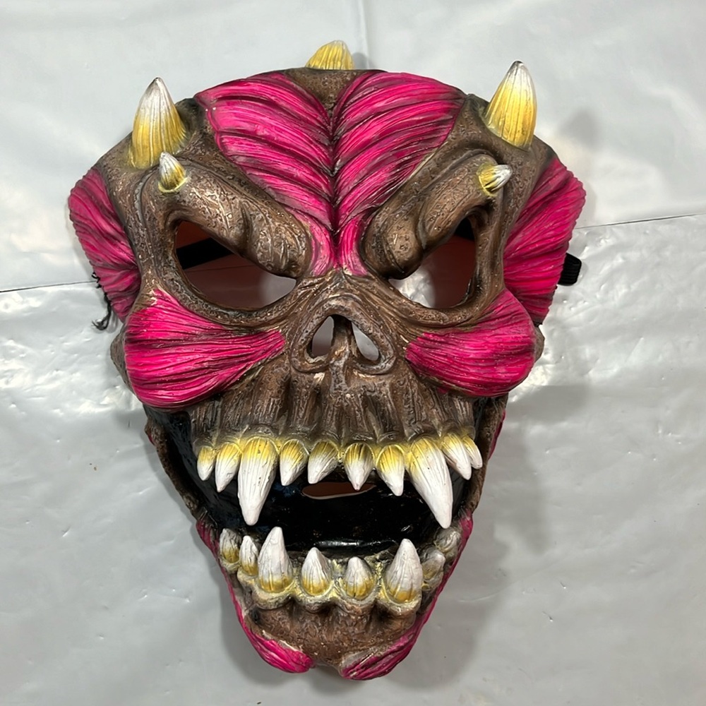 DEVIL red skull monster evil mask HORROR jagged teeth Halloween open eyes muscle